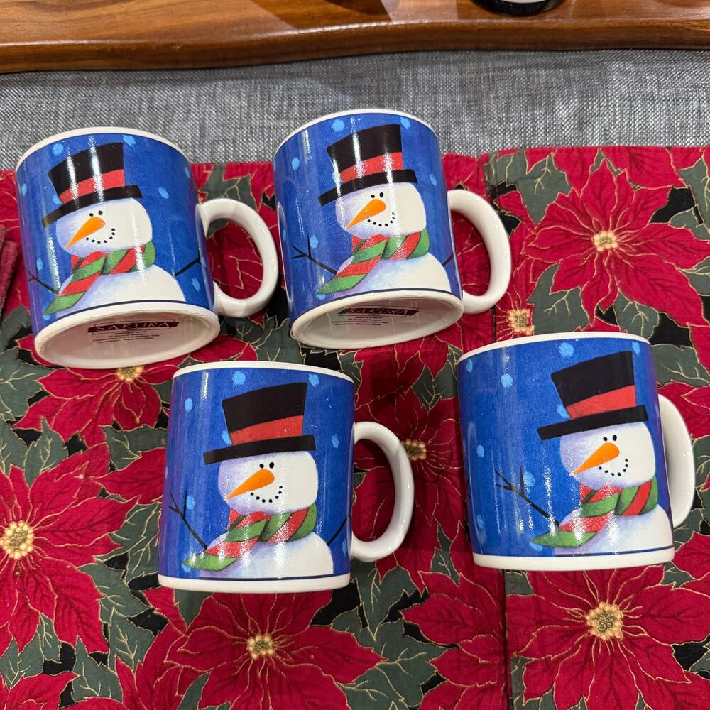 Sakura Snowy‎ Day Classic Set of 4 Coffee Mugs in Flawless Condition